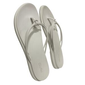 AKA OluKai White Flip Flops Women’s Size 10 Minimalist Comfort Beach Sandals